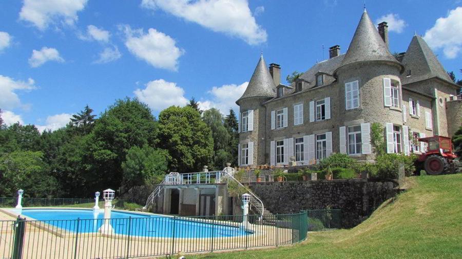 Château Le Mialaret Neuvic (Correze) Exterior foto