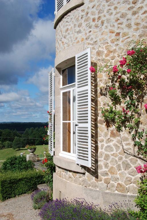 Château Le Mialaret Neuvic (Correze) Exterior foto